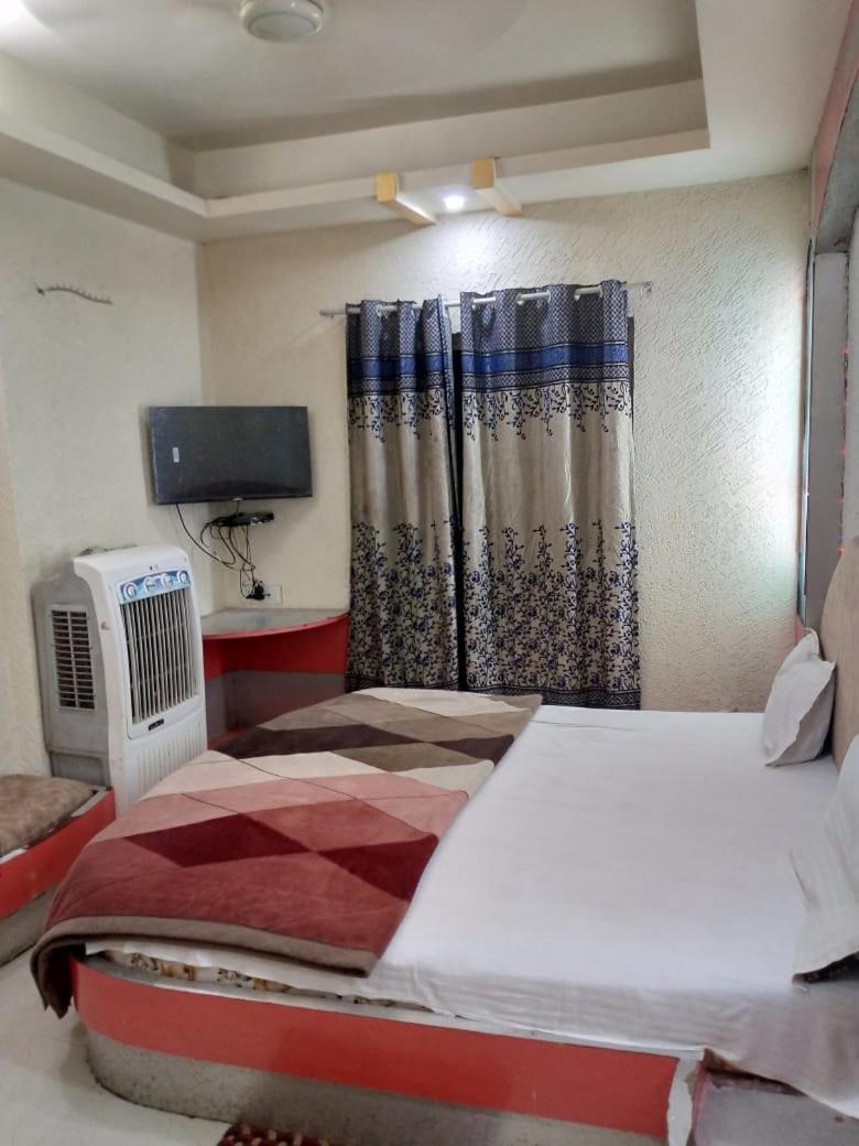 Hotel Amar Palace Pachmarhī מראה חיצוני תמונה