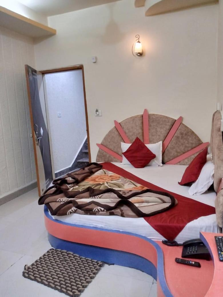 Hotel Amar Palace Pachmarhī מראה חיצוני תמונה